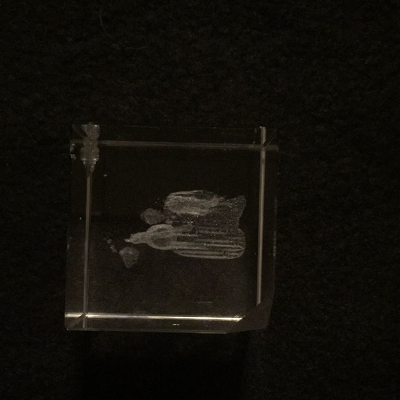 Unicorns in 3D Etched Glass Cube - Picture 12 of 15
